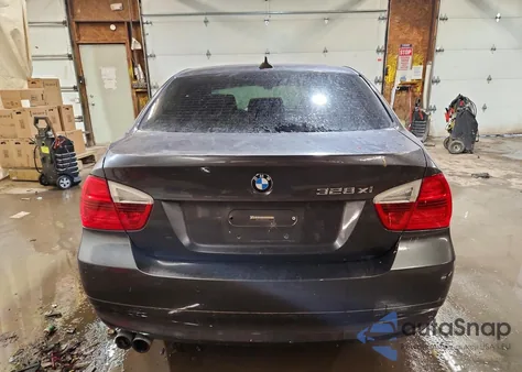 2008 BMW 328 Xi z USA, uszkodzony, nr VIN WBAVC93548K041253